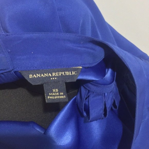 Banana Republic Sleeveless Blue XS Silky Buttons - Picture 7 of 7